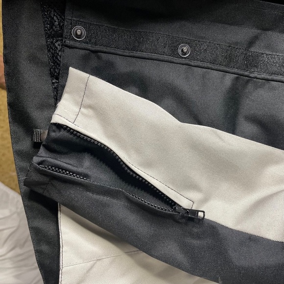 Women's All-Season Biker Jacket, Armored,Waterproof, Air Vent Zippers, Small - Picture 9 of 9